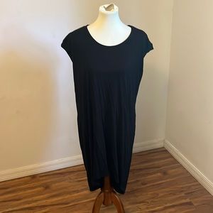 Black t shirt dress